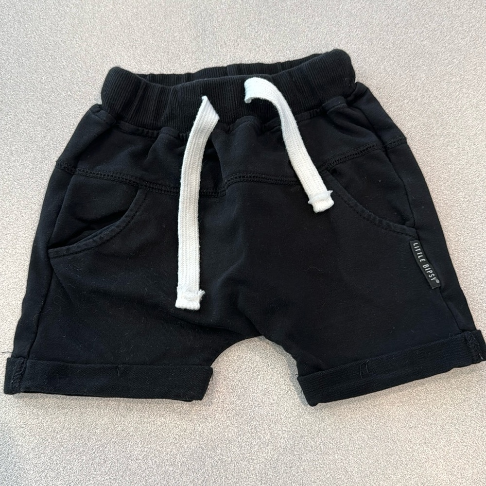 Little Bipsy black Harlem shorts 12-18m